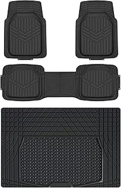 Alfombrillas para coche: ¿Resistentes al agua o de goma?